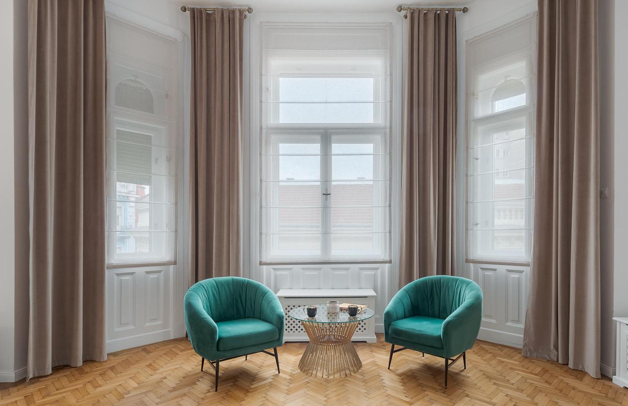 Royal Experience At Stern Palace Oradea Dış mekan fotoğraf